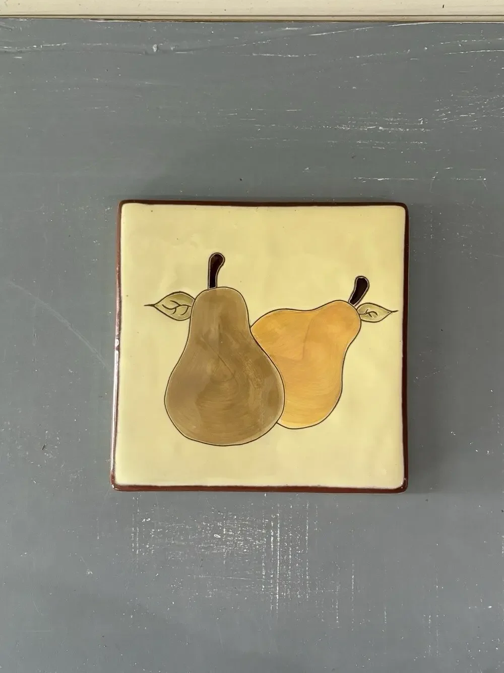 RUSS Hand Painted Glazed Terracotta Pear Kitchen Trivet # 26741 Vintage